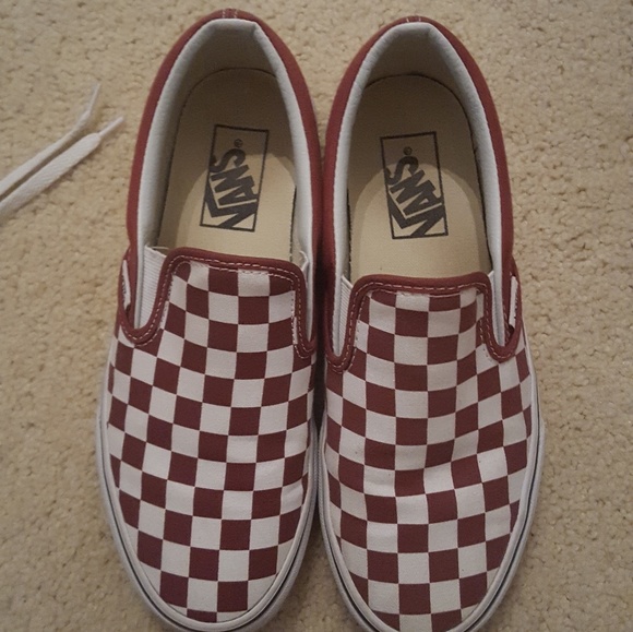 checkerboard vans burgundy